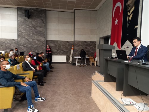 İl Göç İdaresi Müdürlüğümüz Tarafından Kırıkkale Üniversitesi'nde Eğitim Gören Yabancı Öğrencilere Yönelik Bilgilendirme Toplantısı Düzenlendi